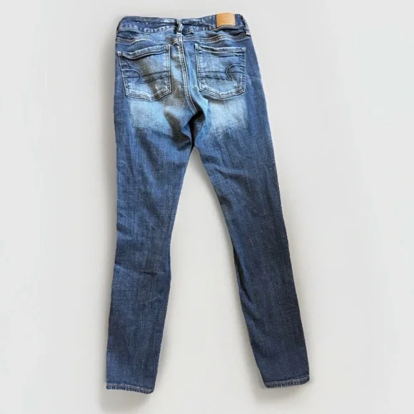 American Eagle Outfitters Women's Blue Distressed Jeans Denim Size 2 Jeggings - Picture 3 of 5
